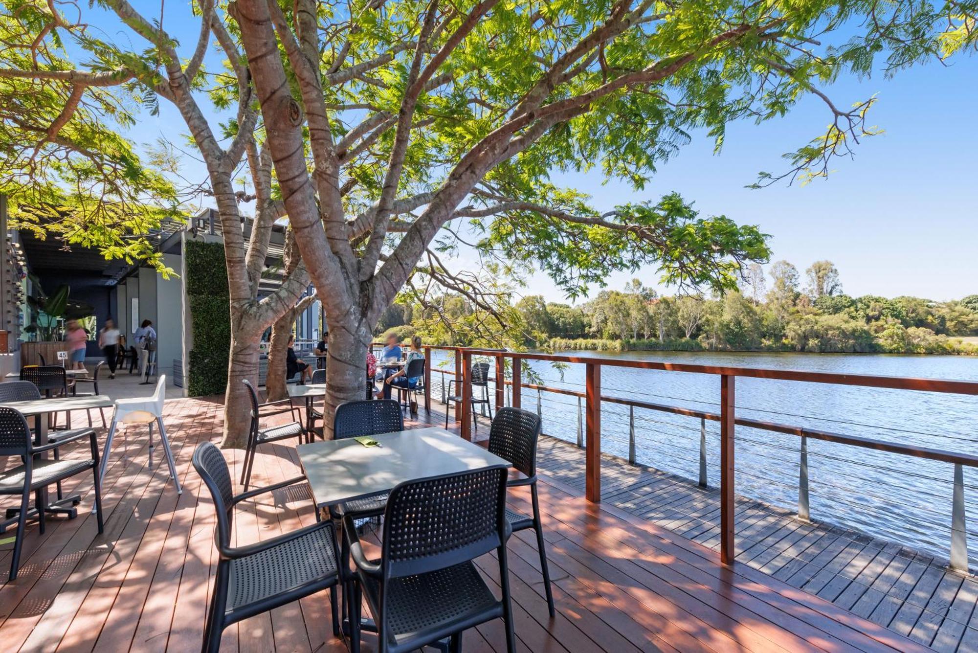 Best Western Plus North Lakes Hotel מראה חיצוני תמונה