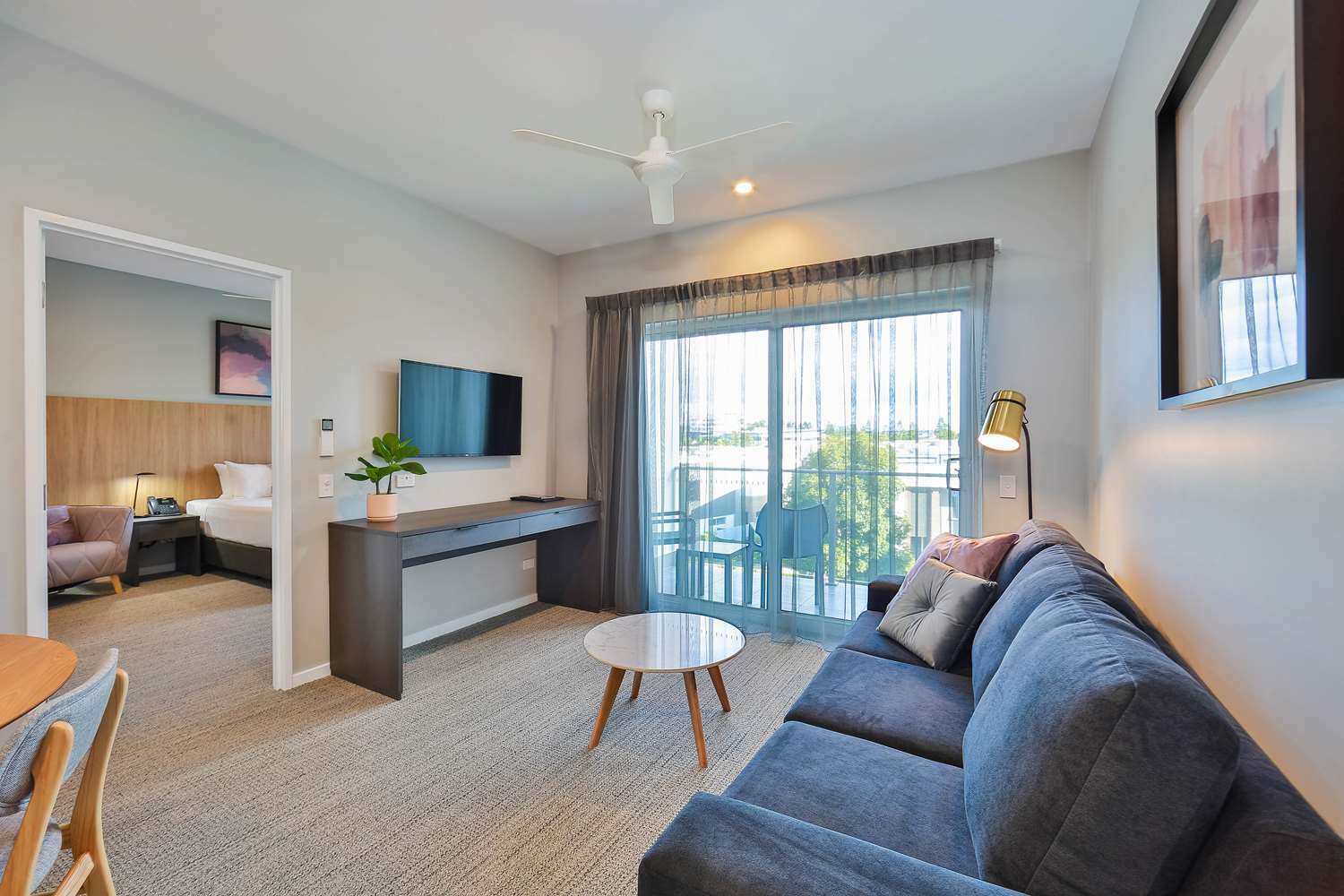 Best Western Plus North Lakes Hotel מראה חיצוני תמונה
